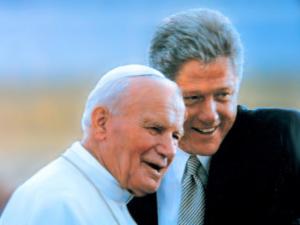 Иоанн Павел II и Билл Клинтон